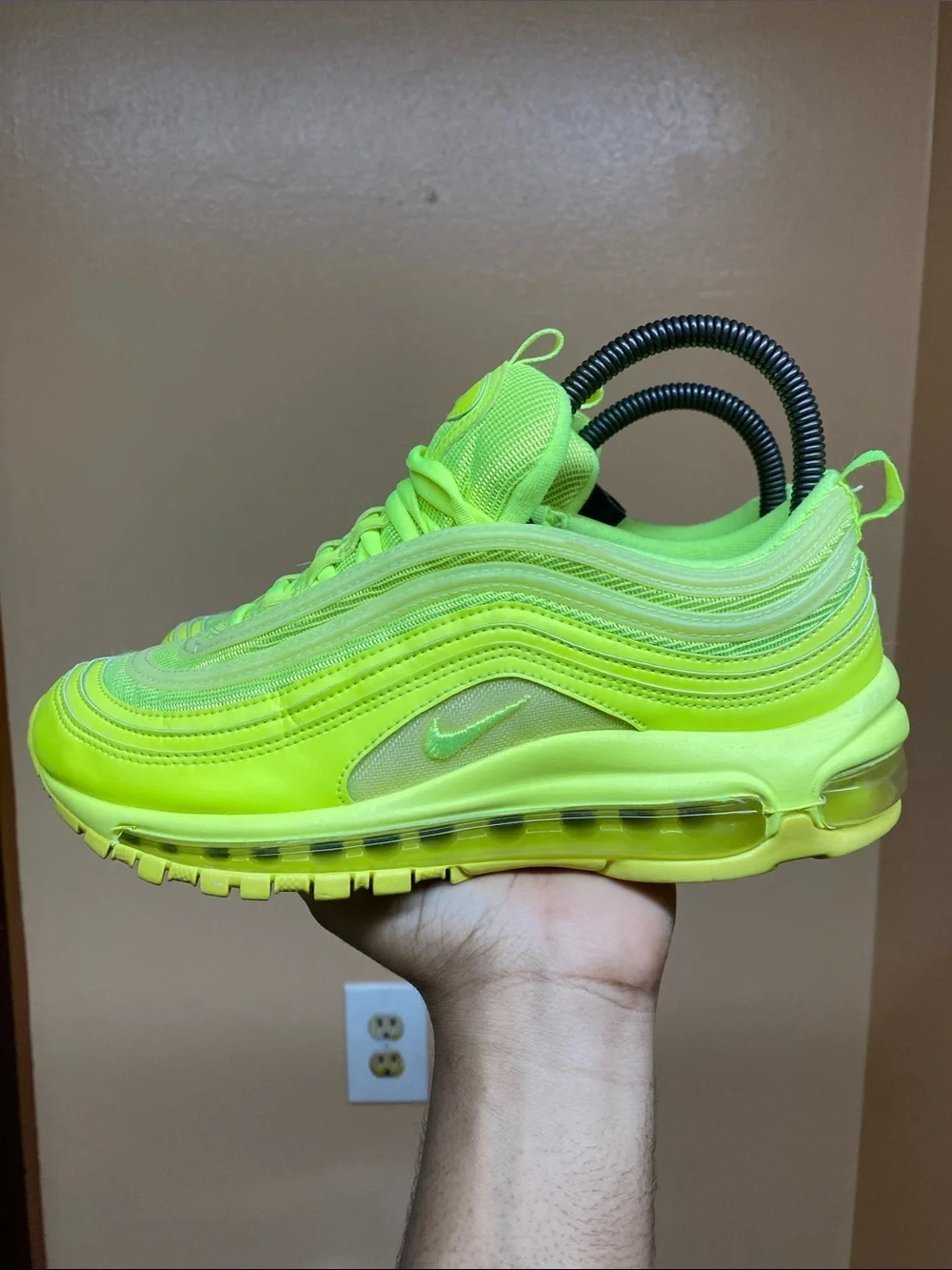 Nike Air Max 97 “Volt” Women’s Running Sneakers Size 7.5